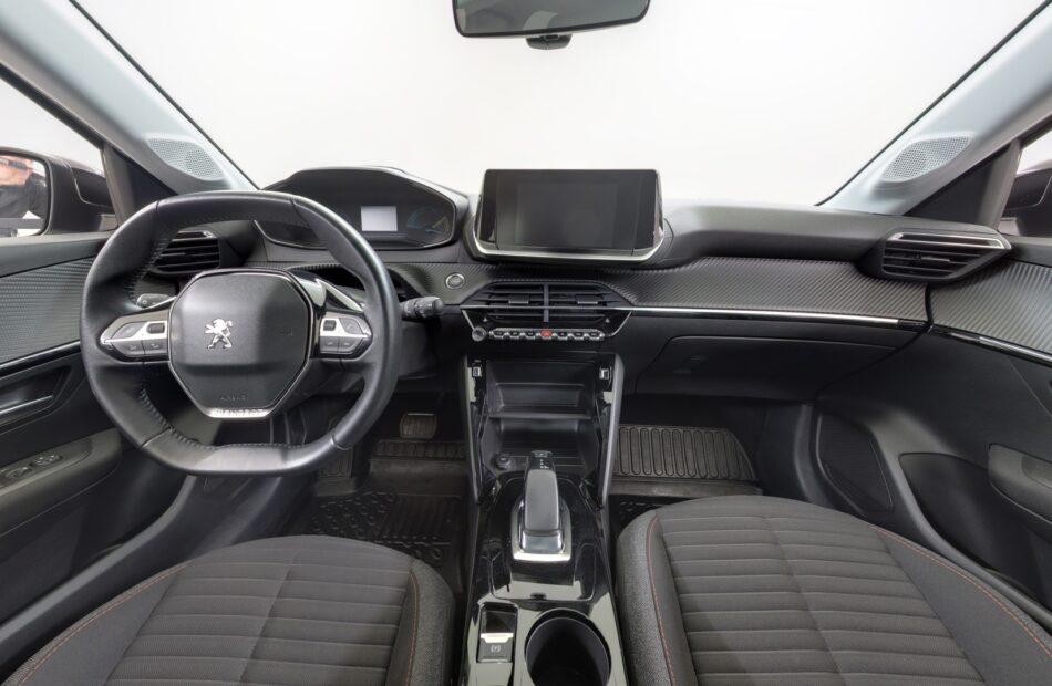 Peugeot e-208