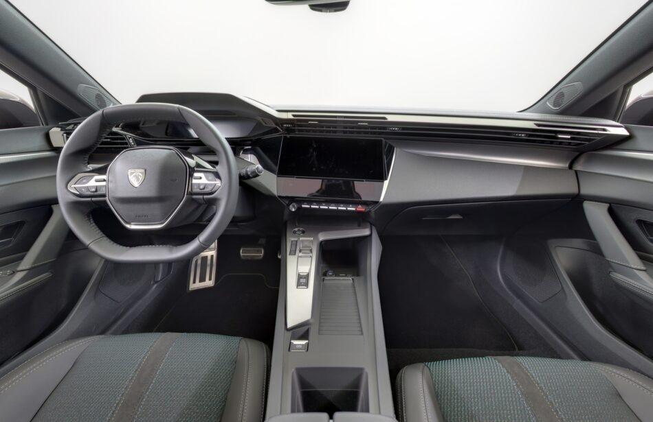 Peugeot E-308