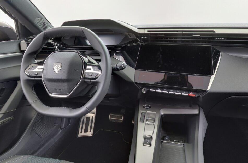 Peugeot E-308